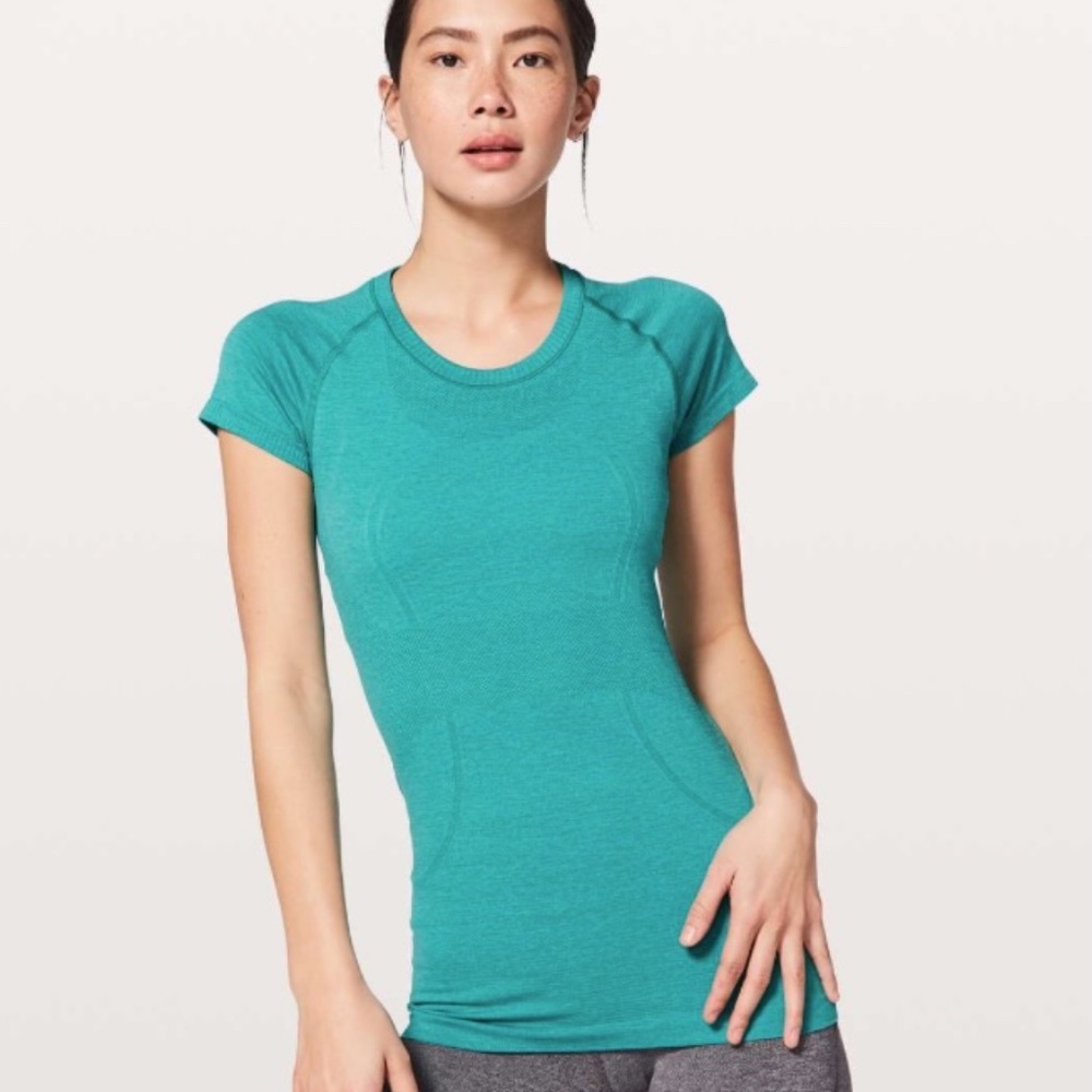 Lululemon Swiftly Tech Short Sleeve Crew (Blue) Size 6